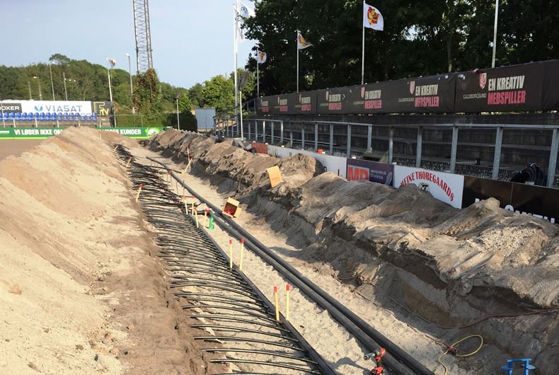 Nykøbing Falster Idrætspark, Banevarme