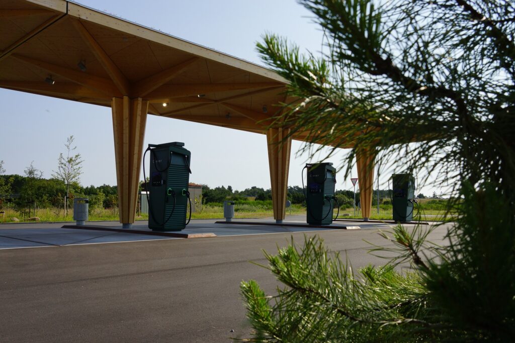 Ladestation, Brande